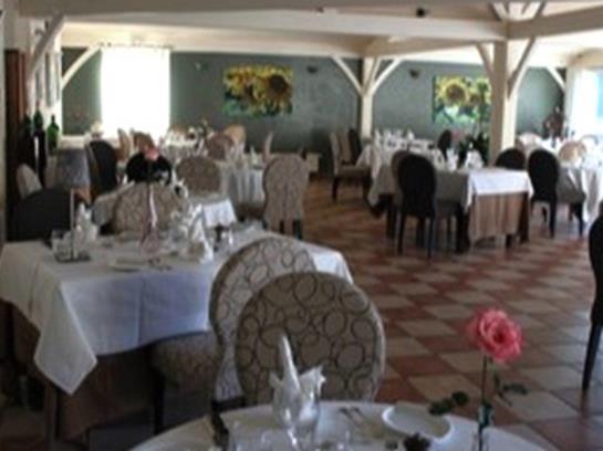 호텔 Hostellerie Du Perigord