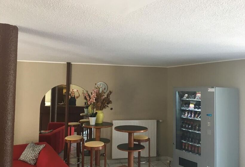 فندق Hôtel Amarante Besançon Micropolis