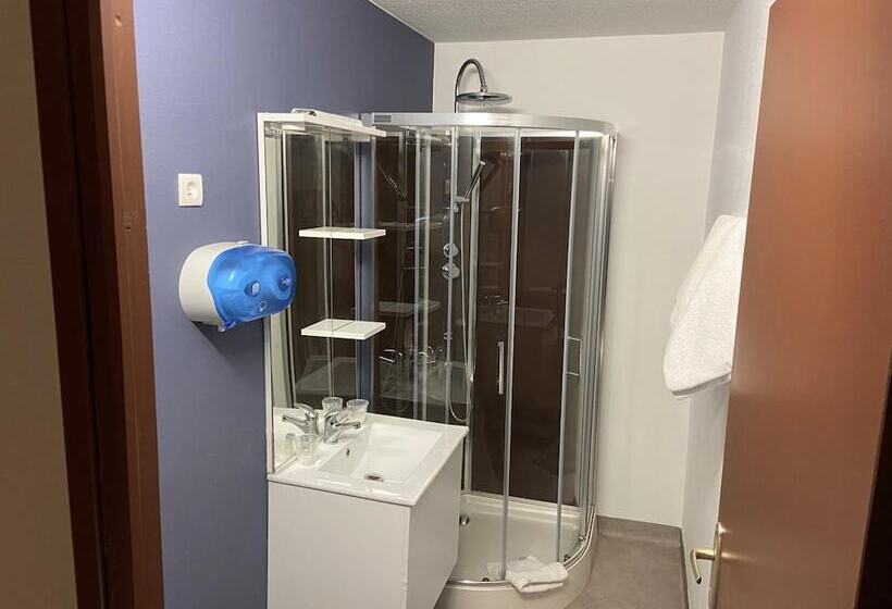 فندق Hôtel Amarante Besançon Micropolis