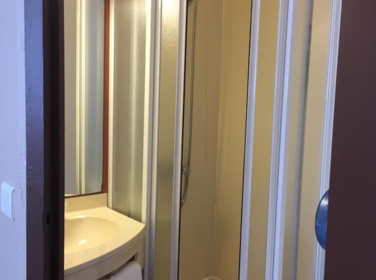 فندق Hôtel Amarante Besançon Micropolis