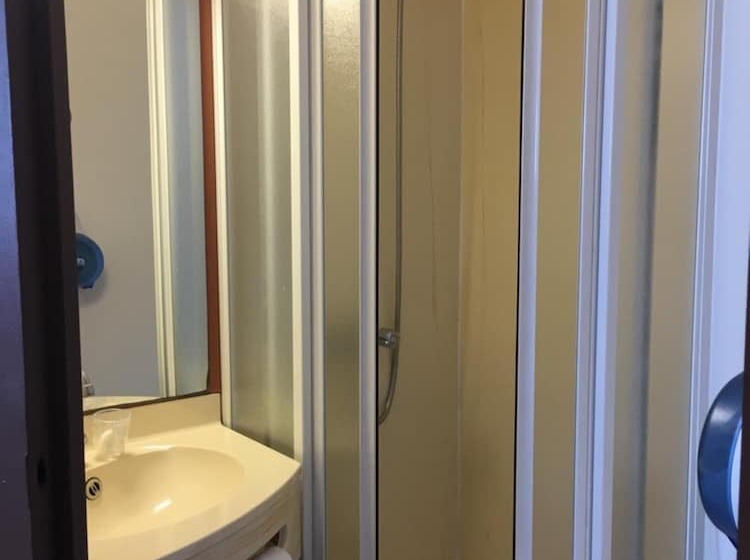 فندق Hôtel Amarante Besançon Micropolis