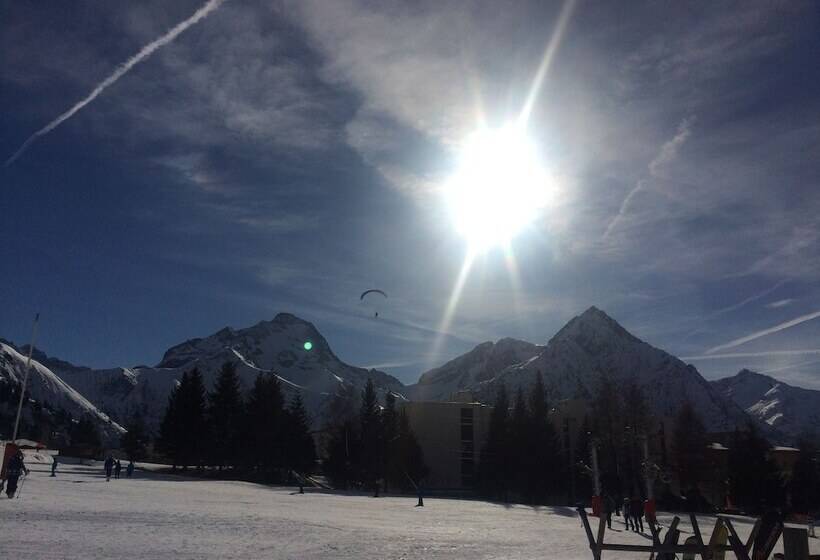 فندق Hôtel Le Cassini