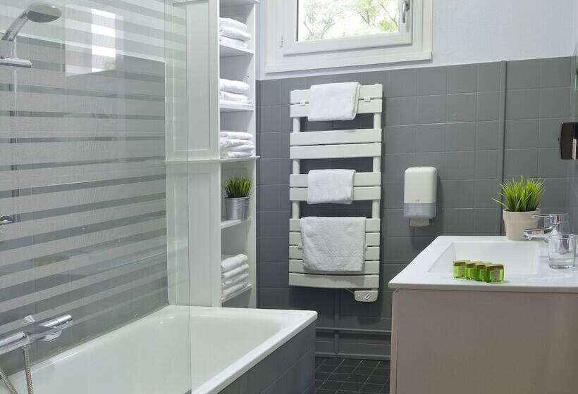 Logis Hotel Le Prieure