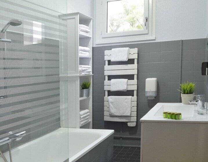 Logis Hotel Le Prieure