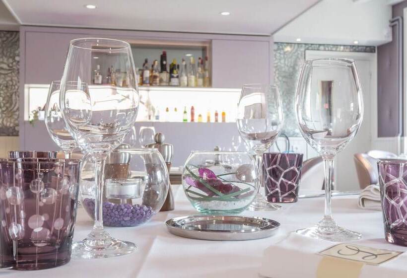 酒店 Hôtel Les Platanes