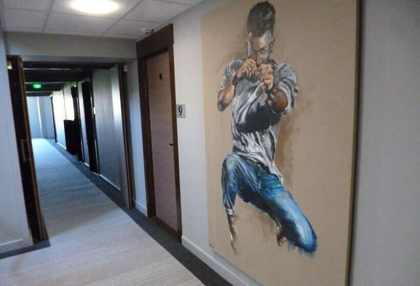 酒店 Hôtel Logis Restaurant La Fontaine