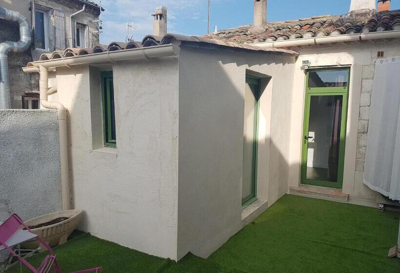 فندق Hôtel Restaurant Chez Carrière