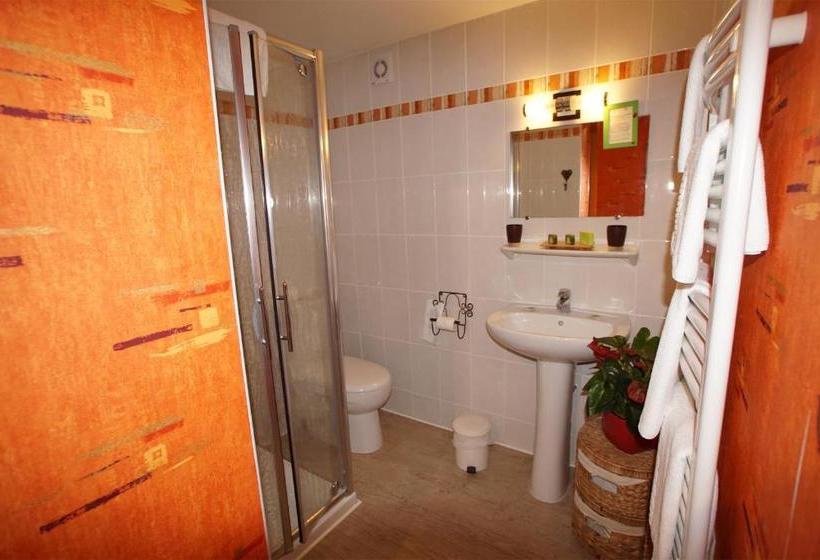 Отель Hôtel Restaurant La Sauldraie