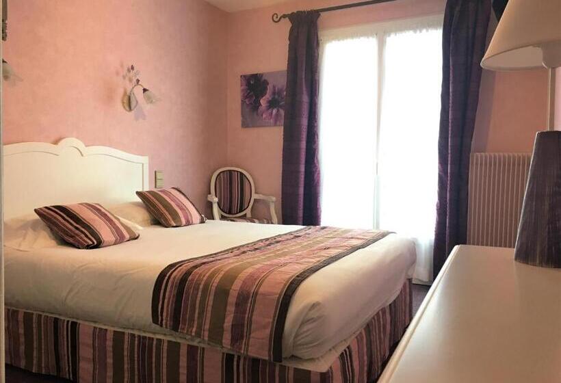 בית מלון כפרי Hôtel Restaurant Le Grillon