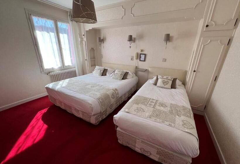 בית מלון כפרי Hôtel Restaurant Le Grillon