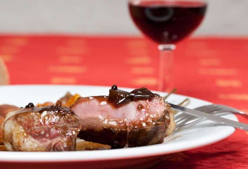 בית מלון כפרי Hôtel Restaurant Les Alpins