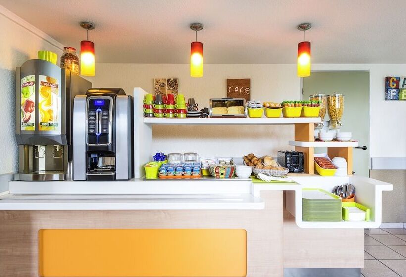 בית מלון כפרי Ibis Budget Châtellerault Nord