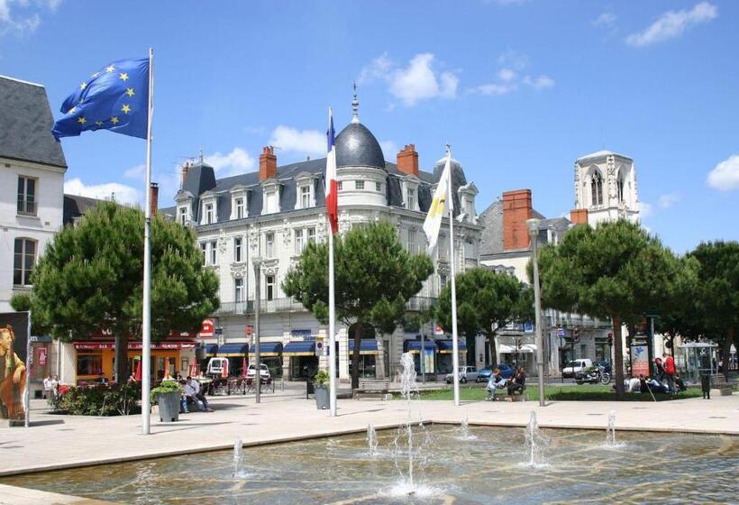 בית מלון כפרי Ibis Budget Châtellerault Nord
