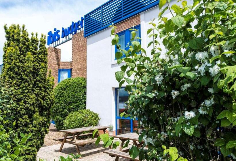 בית מלון כפרי Ibis Budget Châtellerault Nord