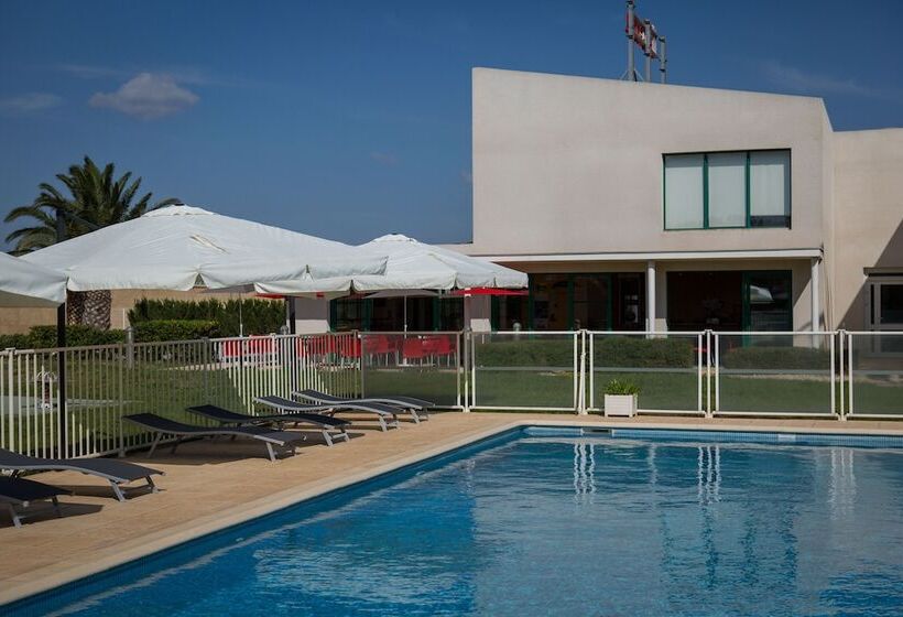 ホテル Ibis Perpignan Nord Rivesaltes