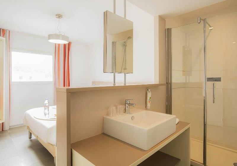 Отель Ibis Styles Pertuis Portes Du Luberon