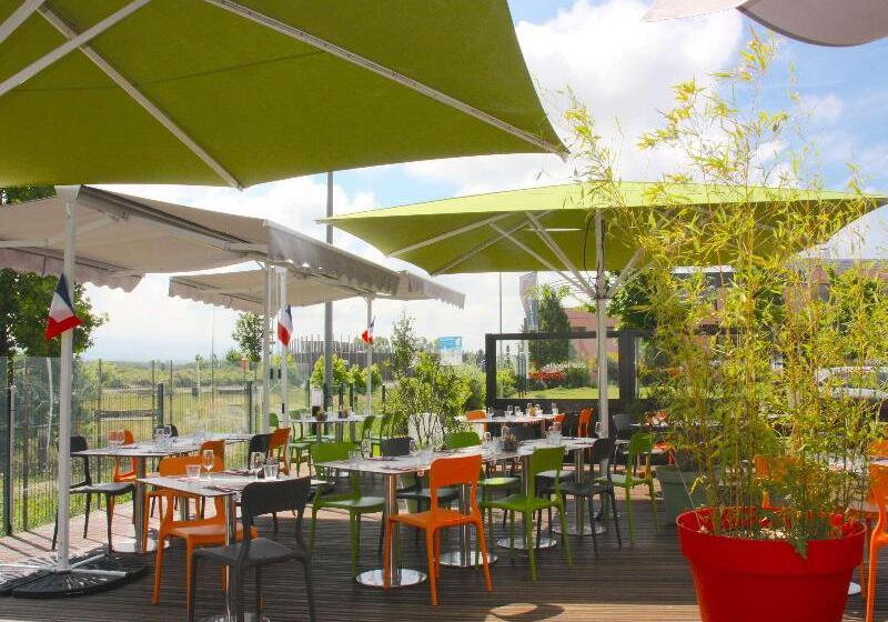 בית מלון כפרי Ibis Styles Romans Valence Gare Tgv