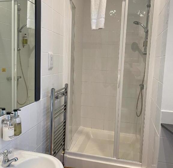 فندق Knights Court