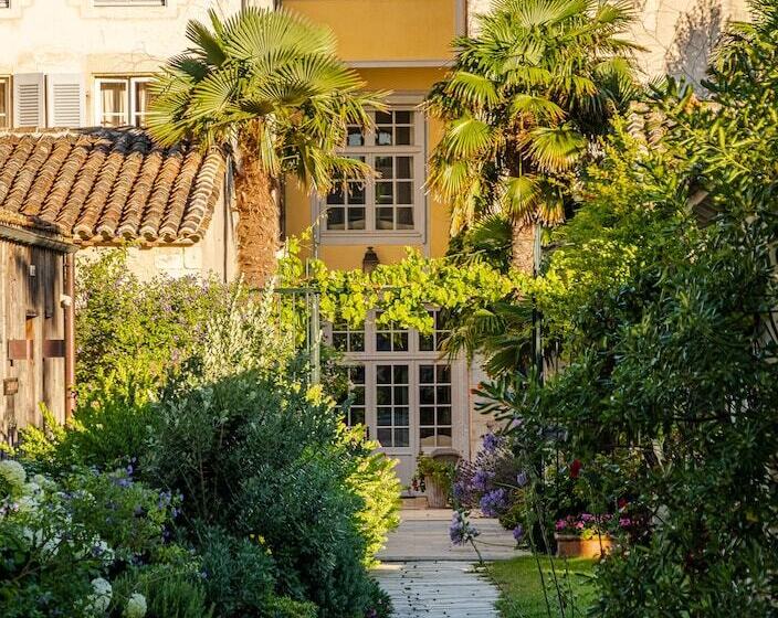 Отель La Baronnie Hôtel & Spa   Teritoria