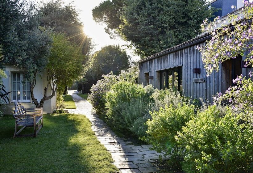 Отель La Baronnie Hôtel & Spa   Teritoria