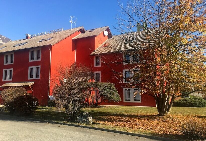 Отель La Clé Des Champs