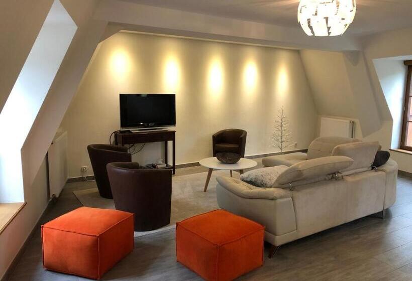 Отель La Croix De Vernuche