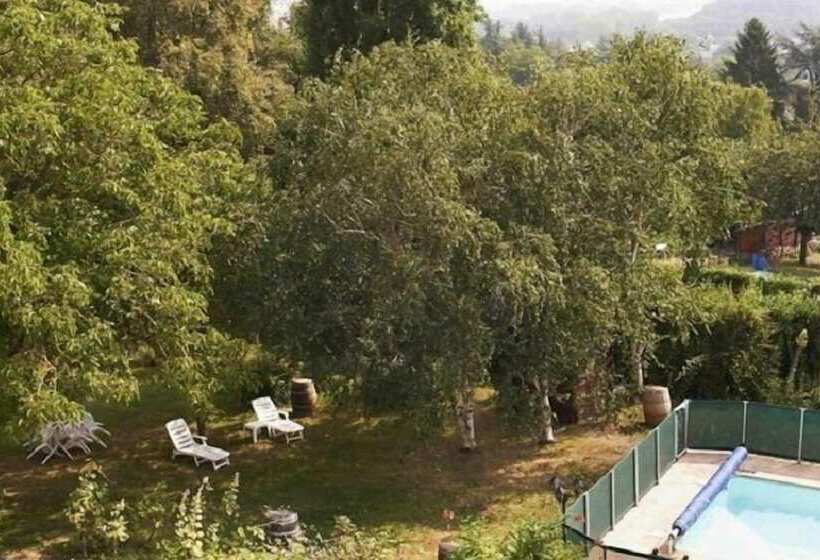 Отель La Longue Vue