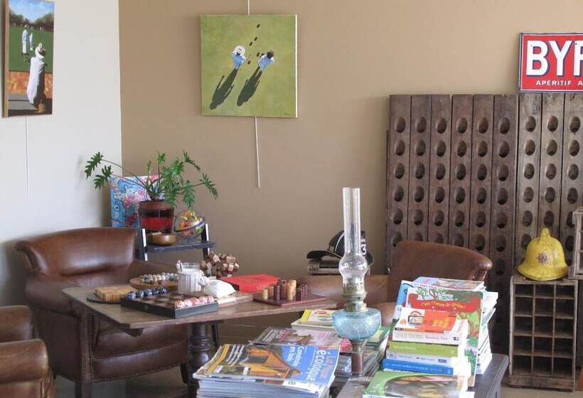 Отель La Longue Vue