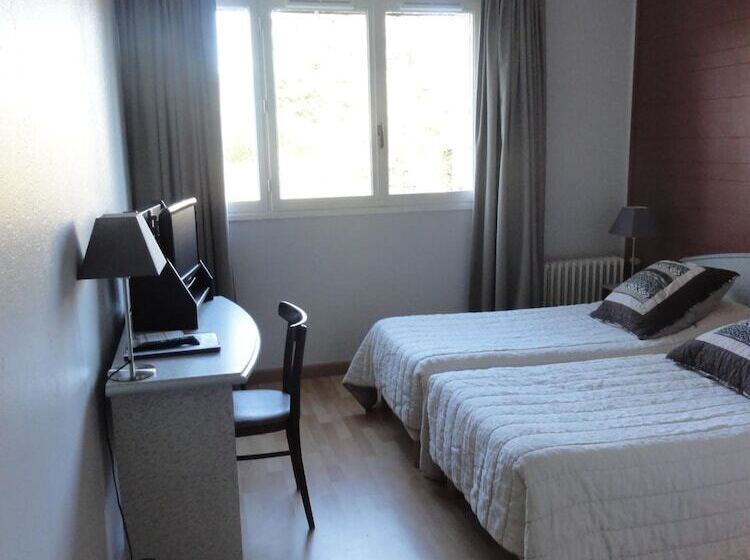 Отель La Longue Vue