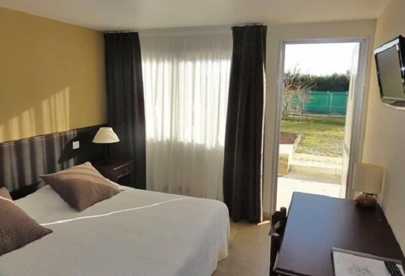 Отель La Longue Vue