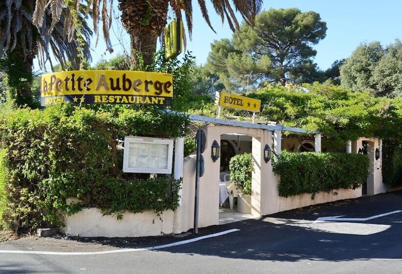 Отель La Petite Auberge