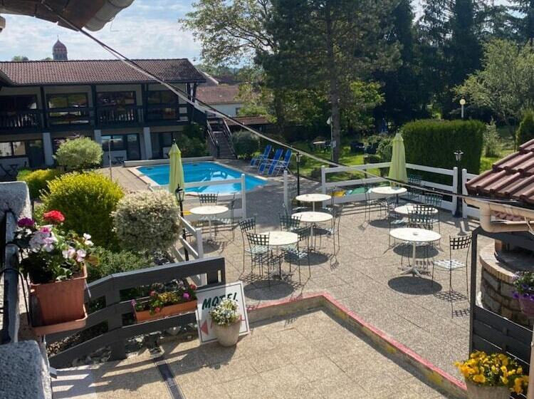 ホテル La Vieille Ferme