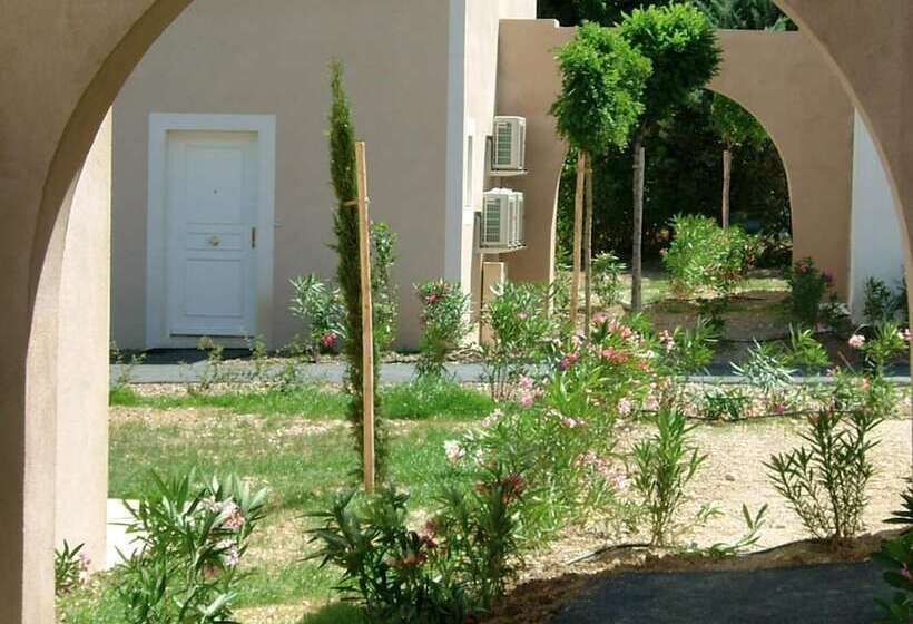 בית מלון כפרי Résidence Lagrange Vacances Les Bastides Des Chaumettes