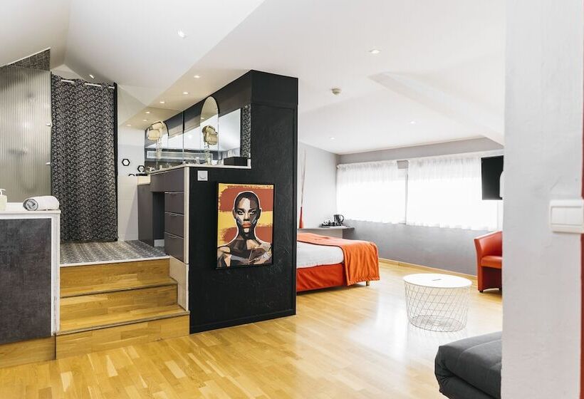 ホテル Le Carré D Alethius Logis Hôtel Restaurant