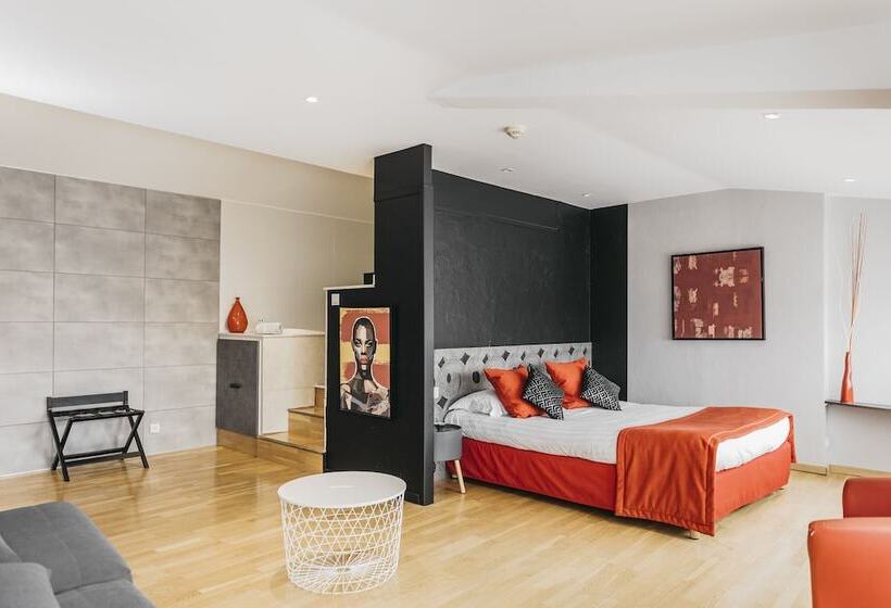 ホテル Le Carré D Alethius Logis Hôtel Restaurant