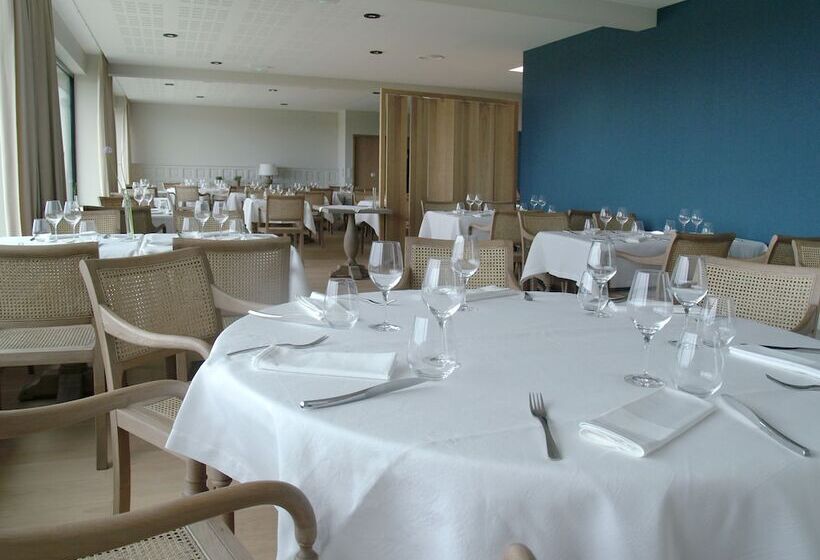 Отель Logis Le Château De Sable