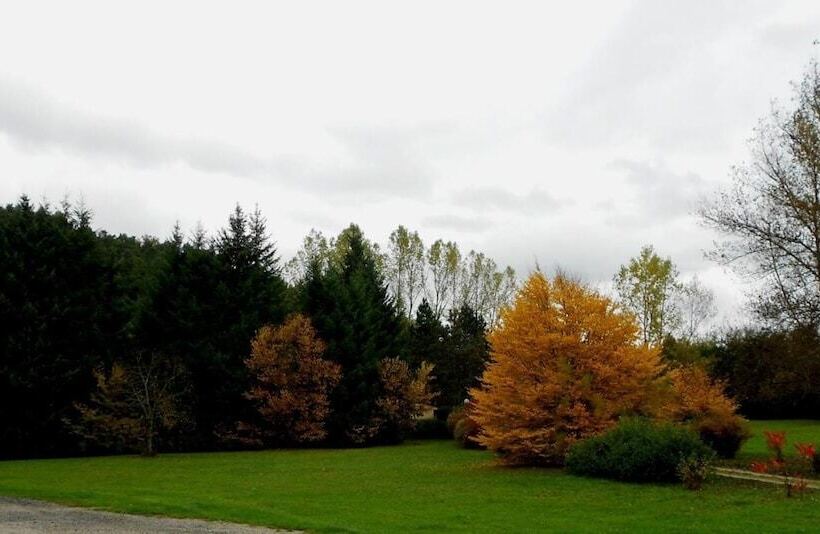 בית מלון כפרי Le Moulin De Barette