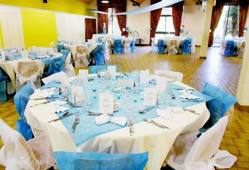 בית מלון כפרי Le Moulin De Barette