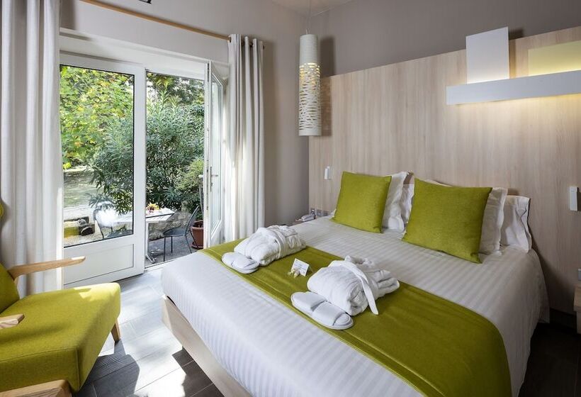 فندق Le Moulin De Valaurie