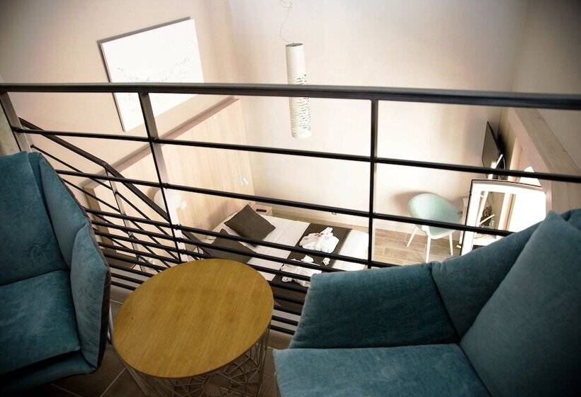 فندق Le Moulin De Valaurie