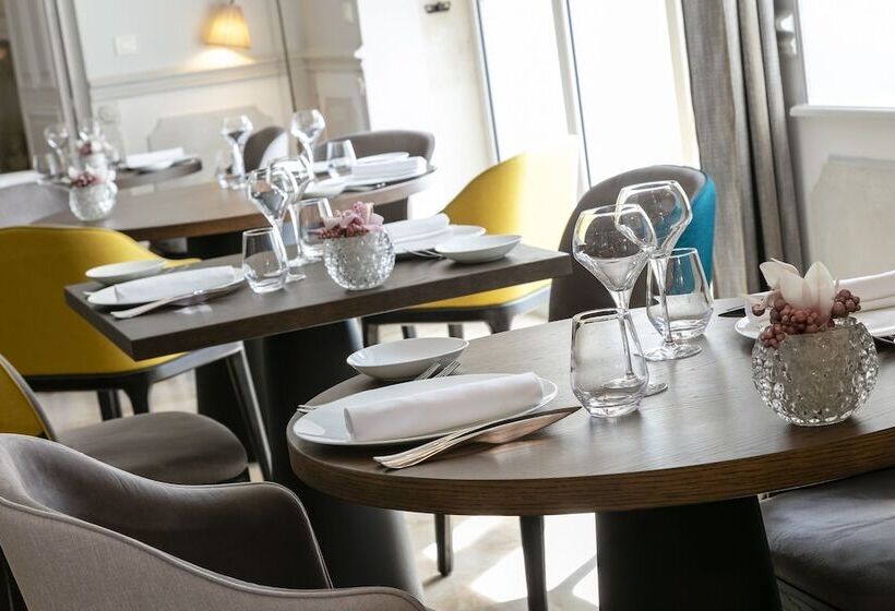 فندق Le Moulin De Valaurie