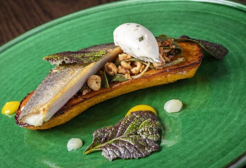 فندق Le Moulin De Valaurie