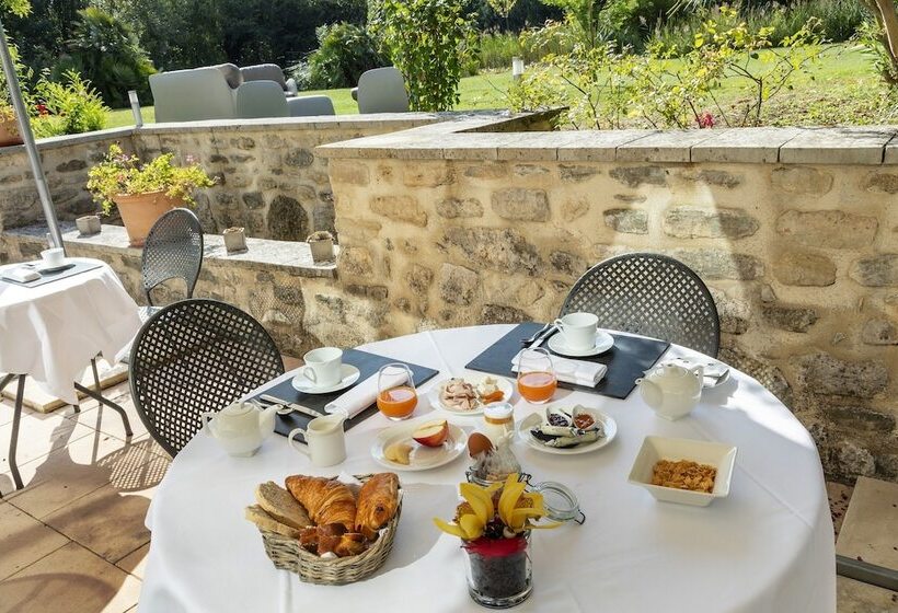 فندق Le Moulin De Valaurie