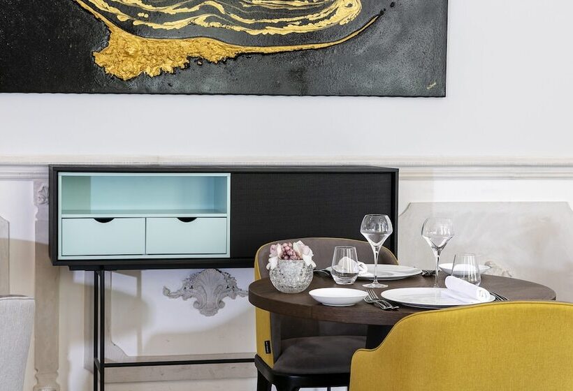 فندق Le Moulin De Valaurie