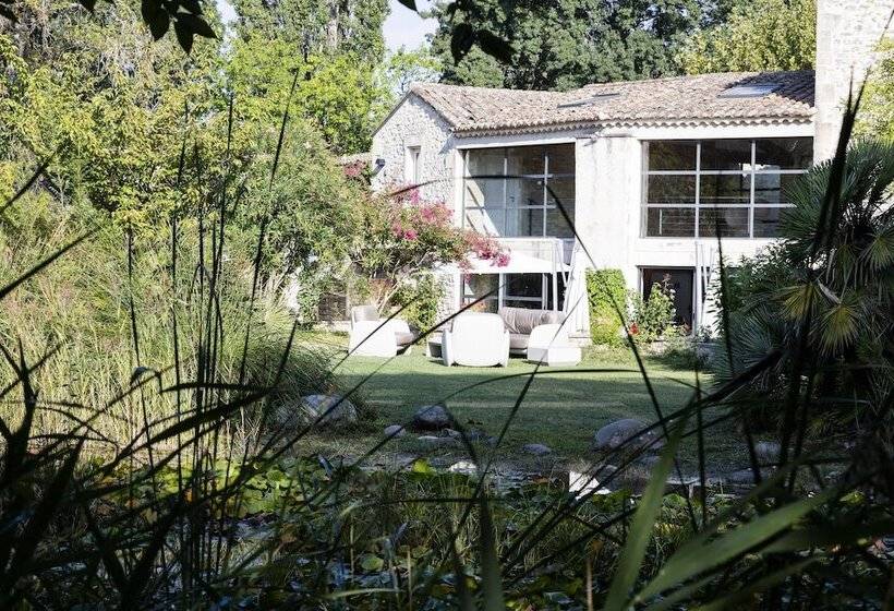 فندق Le Moulin De Valaurie