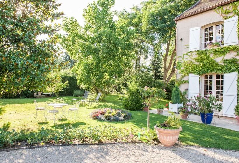 فندق Le Petit Manoir Des Bruyeres