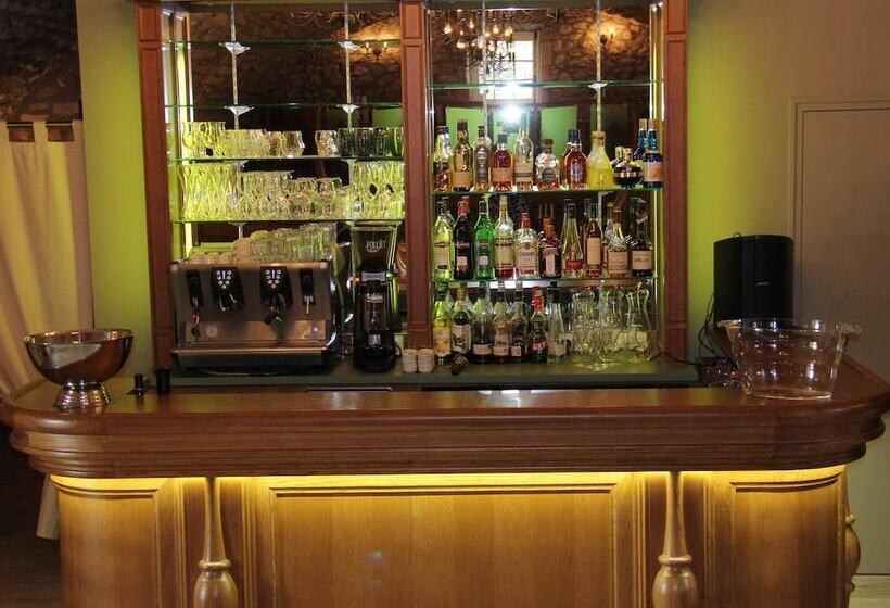 فندق Logis Hôtel Le Relais Louis Xi