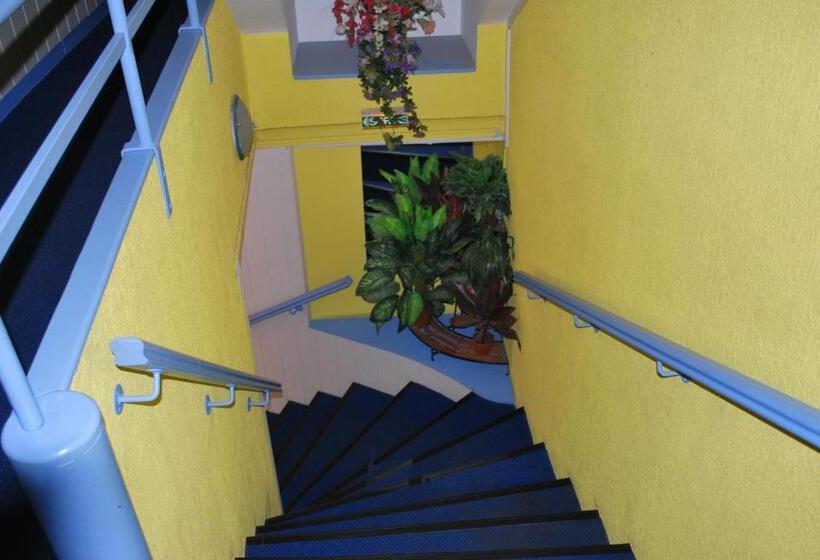 Отель Le Richelieu