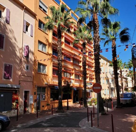 Отель Le Richelieu