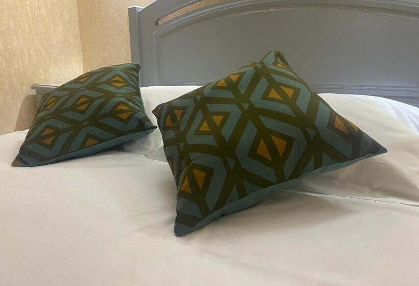 בית מלון כפרי Le Sully